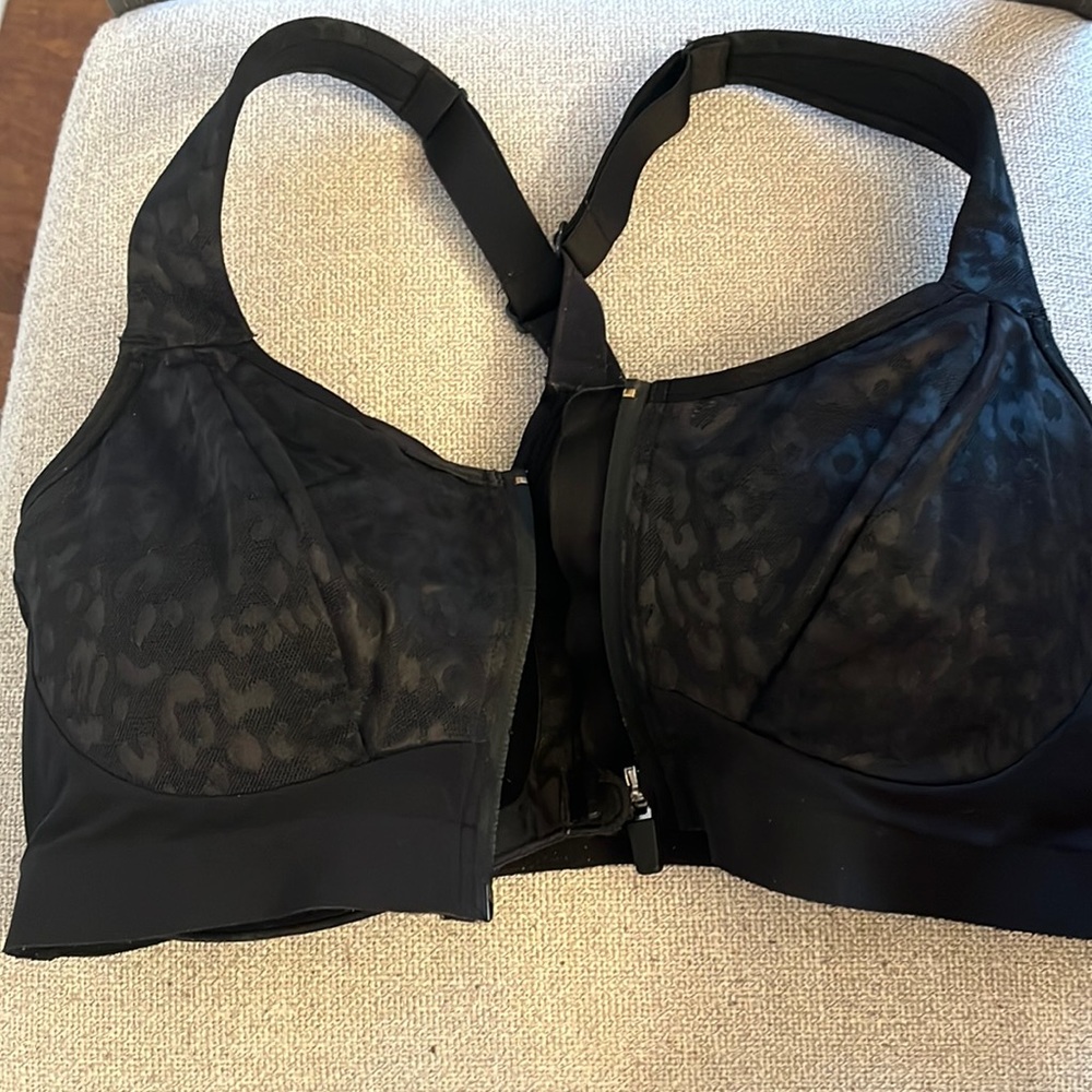 Black leopard print Victoria secret sports bra
